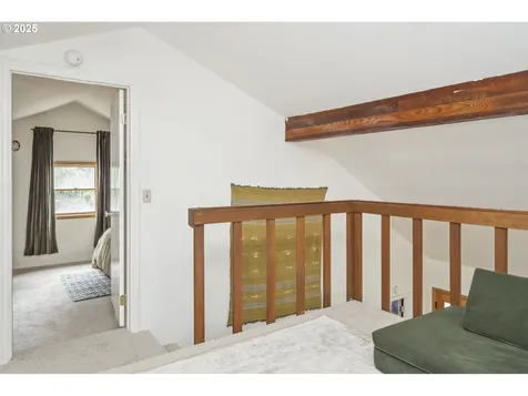 7033 SE 77th Avenue Portland OR 97206