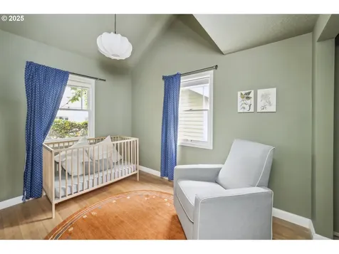 7033 SE 77th Avenue Portland OR 97206