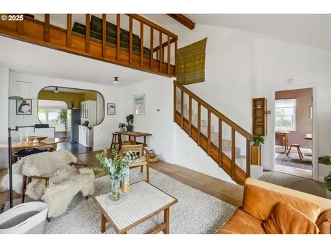 7033 SE 77th Avenue Portland OR 97206