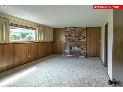 2883 SE Spruce Street Hillsboro OR 97123