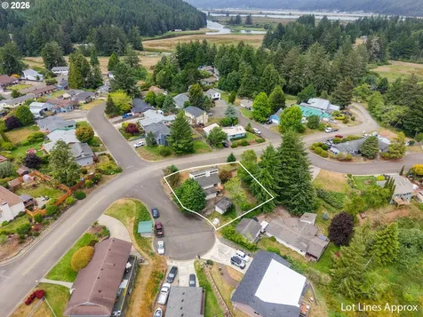 1511 Ranch Road Reedsport OR 97467