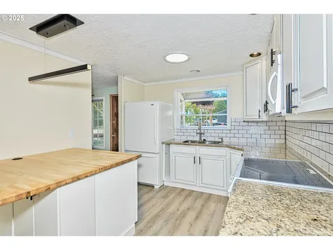 518 NE 40th Avenue Hillsboro OR 97124