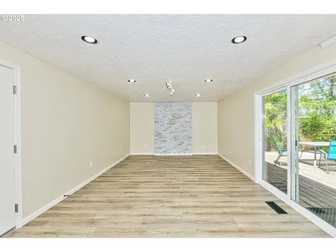 518 NE 40th Avenue Hillsboro OR 97124