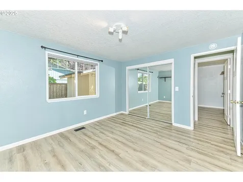 518 NE 40th Avenue Hillsboro OR 97124