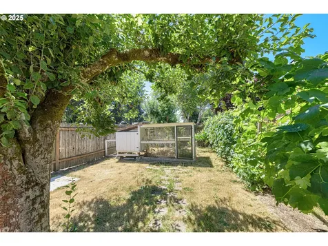 518 NE 40th Avenue Hillsboro OR 97124