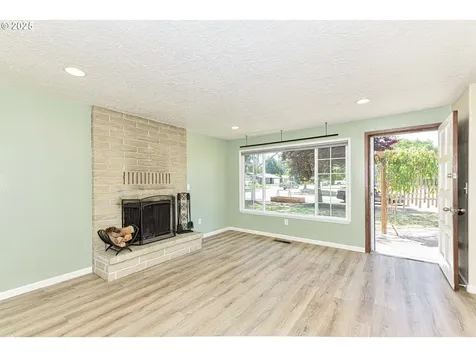 518 NE 40th Avenue Hillsboro OR 97124