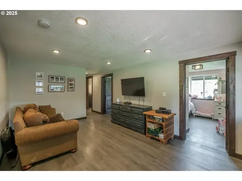 18421 S Valley Vista Road Mulino OR 97042