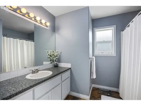 176 Raspberry Lane Woodland WA 98674