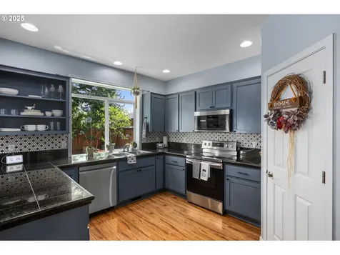 176 Raspberry Lane Woodland WA 98674