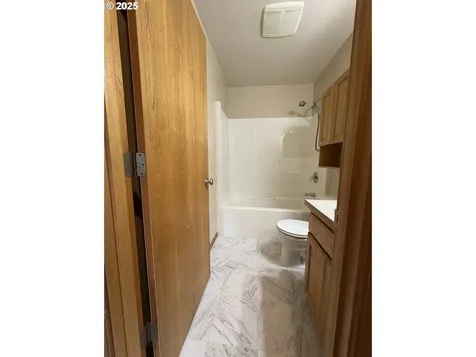 986 Arthur Avenue Cottage Grove OR 97424