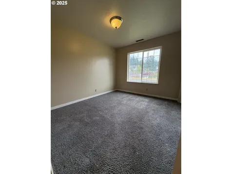 986 Arthur Avenue Cottage Grove OR 97424