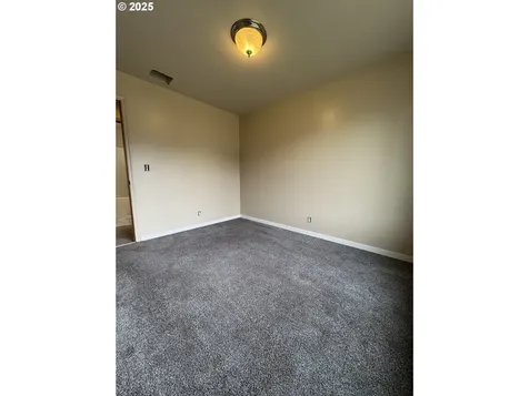 986 Arthur Avenue Cottage Grove OR 97424