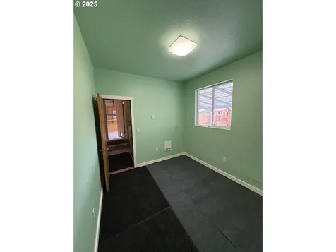 986 Arthur Avenue Cottage Grove OR 97424