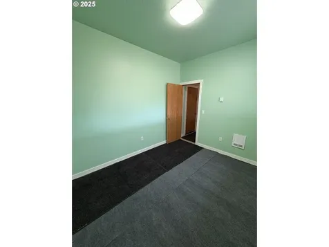 986 Arthur Avenue Cottage Grove OR 97424
