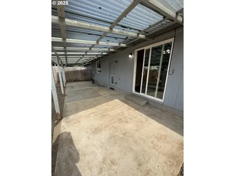 986 Arthur Avenue Cottage Grove OR 97424