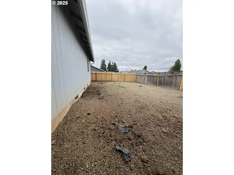 986 Arthur Avenue Cottage Grove OR 97424