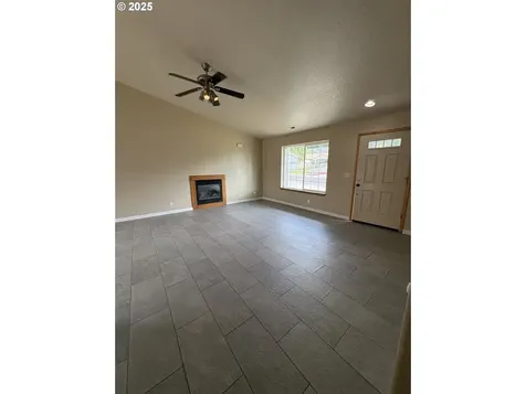 986 Arthur Avenue Cottage Grove OR 97424