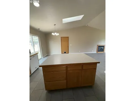 986 Arthur Avenue Cottage Grove OR 97424