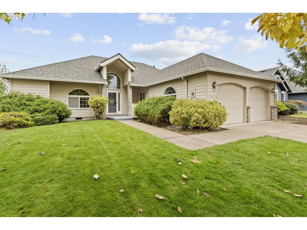 1656 Iron Horse Road Eugene OR 97402