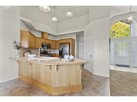 1656 Iron Horse Road Eugene OR 97402