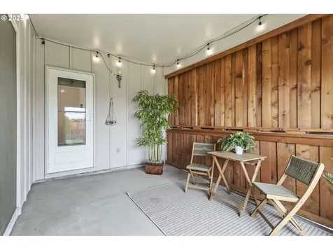 1656 Iron Horse Road Eugene OR 97402