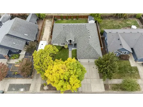 1656 Iron Horse Road Eugene OR 97402