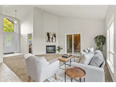 1656 Iron Horse Road Eugene OR 97402