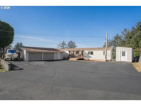 170 Glen Dee Lane Winchester Bay OR 97467