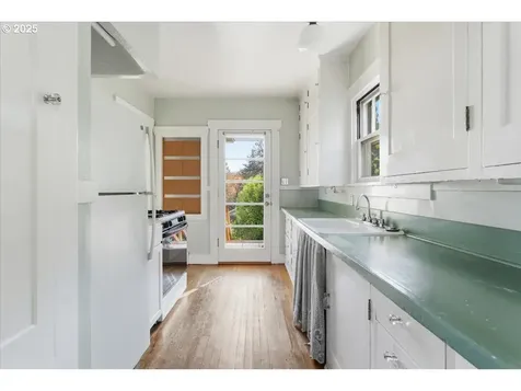 10226 NW 109th Avenue Portland OR 97231