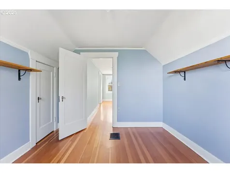 10226 NW 109th Avenue Portland OR 97231