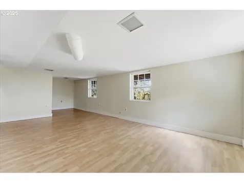 10226 NW 109th Avenue Portland OR 97231