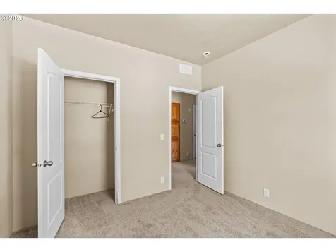 1623 Lower Crest Road Oakland OR 97462