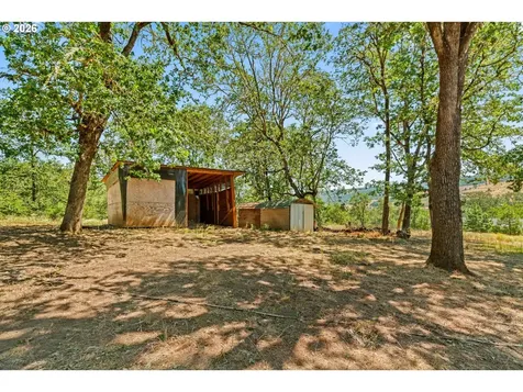 1623 Lower Crest Road Oakland OR 97462