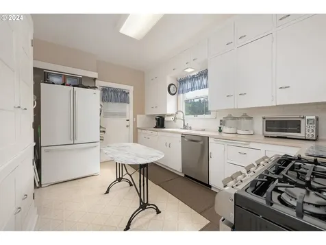 509 High Street Oregon City OR 97045
