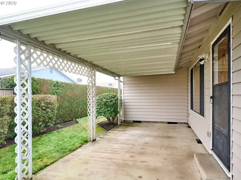 2096 Camellia Way Woodburn OR 97071