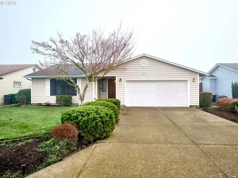 2096 Camellia Way Woodburn OR 97071