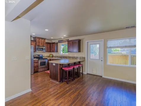 1913 NE 77th Place Vancouver WA 98664