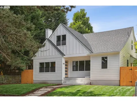 6205 NE Garfield Avenue Portland OR 97211