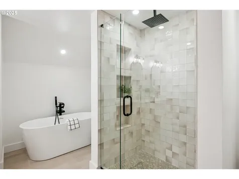 6205 NE Garfield Avenue Portland OR 97211