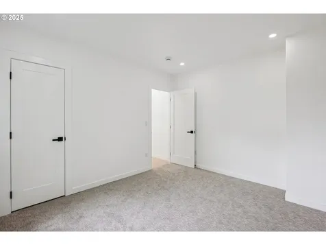 6205 NE Garfield Avenue Portland OR 97211