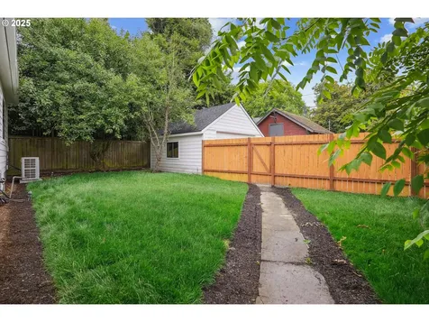 6205 NE Garfield Avenue Portland OR 97211