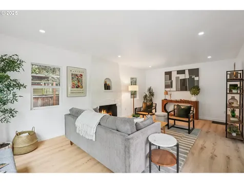 6205 NE Garfield Avenue Portland OR 97211