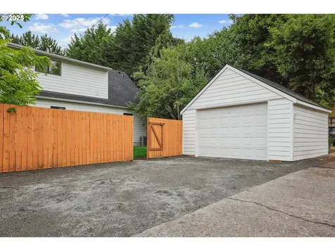 6205 NE Garfield Avenue Portland OR 97211