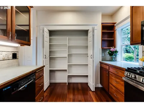 3769 Julia Loop Eugene OR 97404