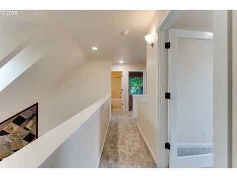3769 Julia Loop Eugene OR 97404
