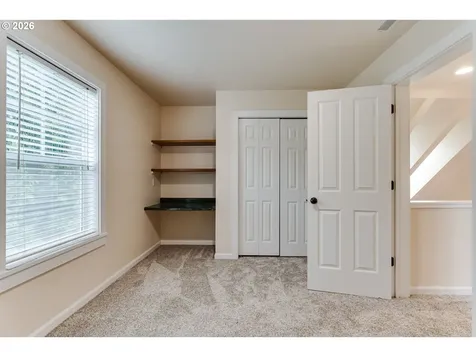 3769 Julia Loop Eugene OR 97404