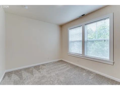 3769 Julia Loop Eugene OR 97404
