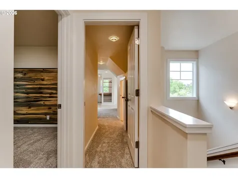 3769 Julia Loop Eugene OR 97404