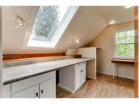 3769 Julia Loop Eugene OR 97404