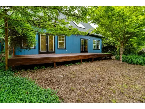 3769 Julia Loop Eugene OR 97404